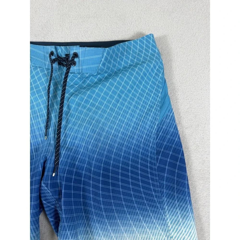 Billabong Fluid Pro Board Shorts Mens 31 Blue Gradient Grid Recycled Swim Trunks